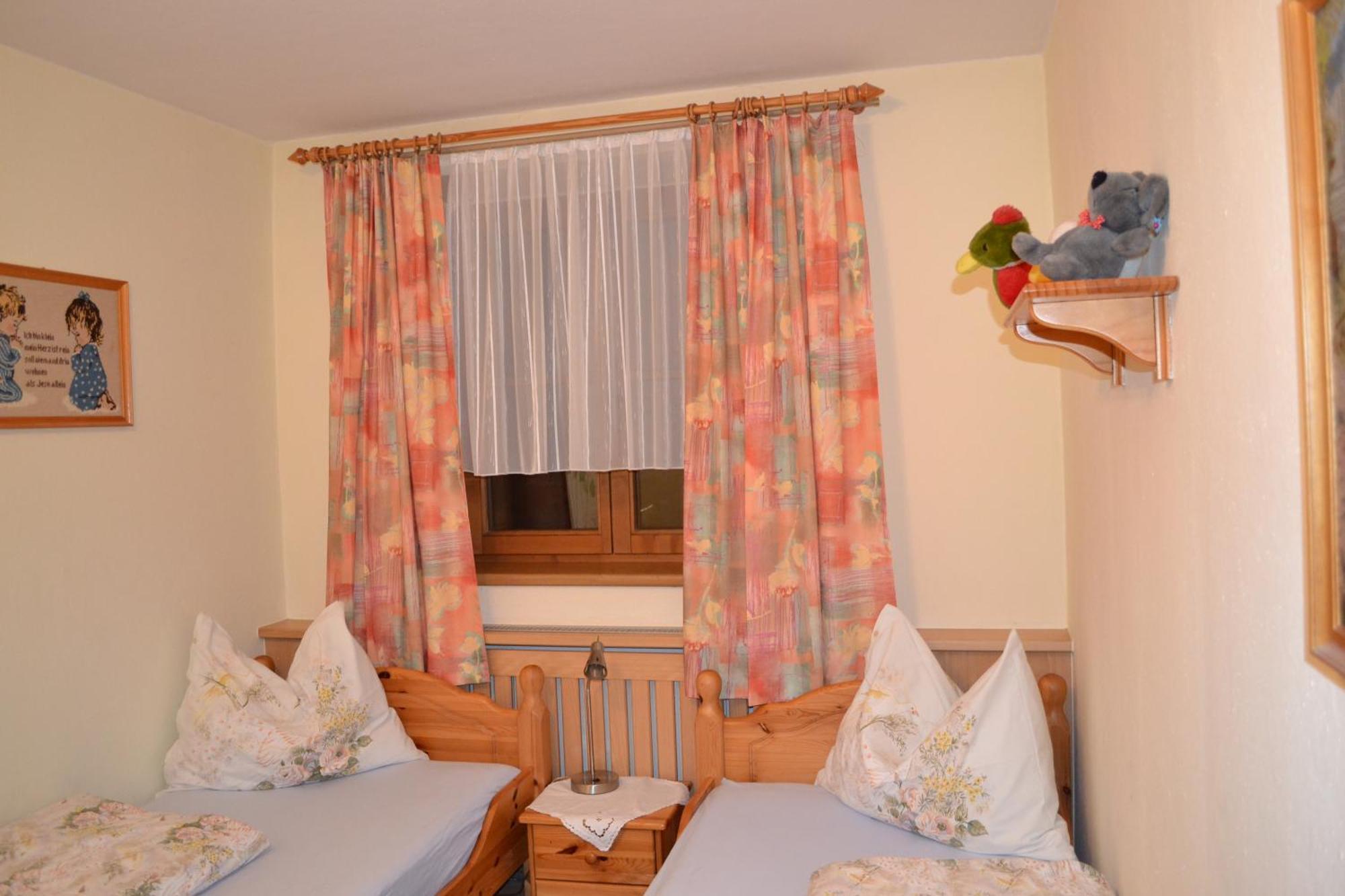 Villa Bio Angererhof Bad Häring Zimmer foto